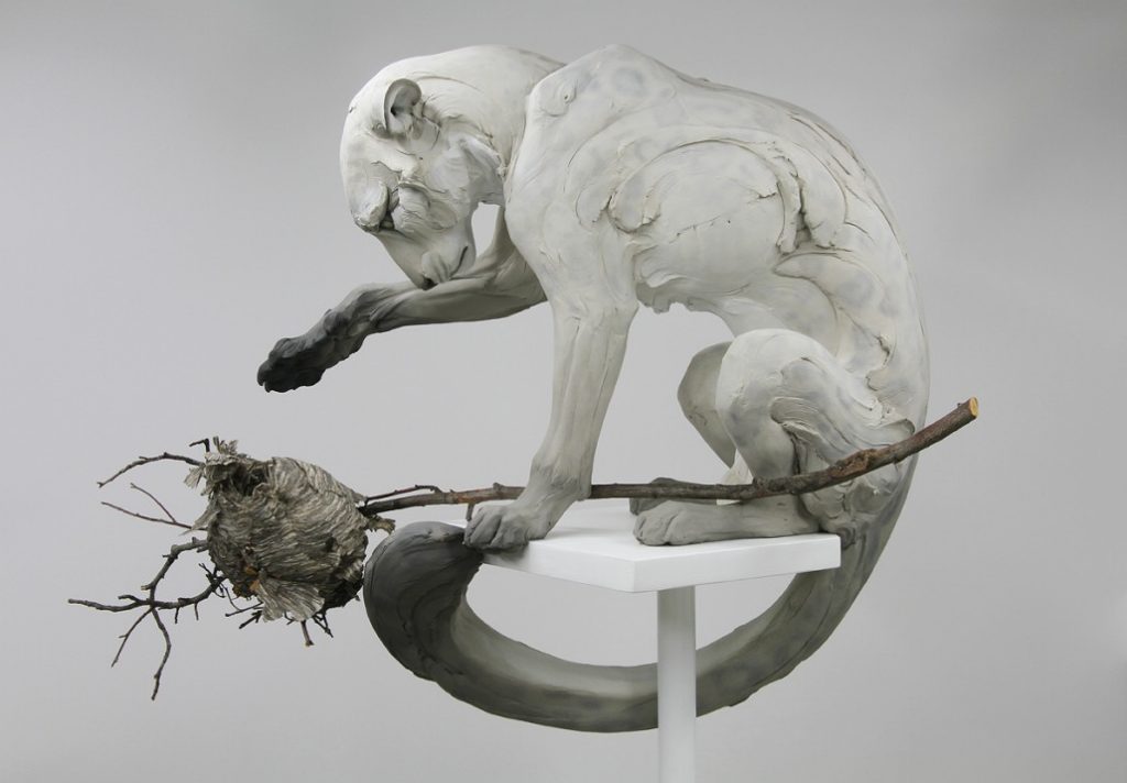 'Forgiveness', skulptur af Beth Cavener